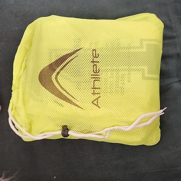 Set 1-12 of practice jerseys.  New in bag.  Size Large - Picture 6 of 6